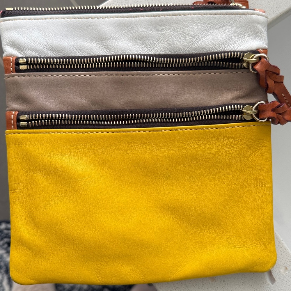 Dooney & Bourke Crossbody - Picture 5 of 8